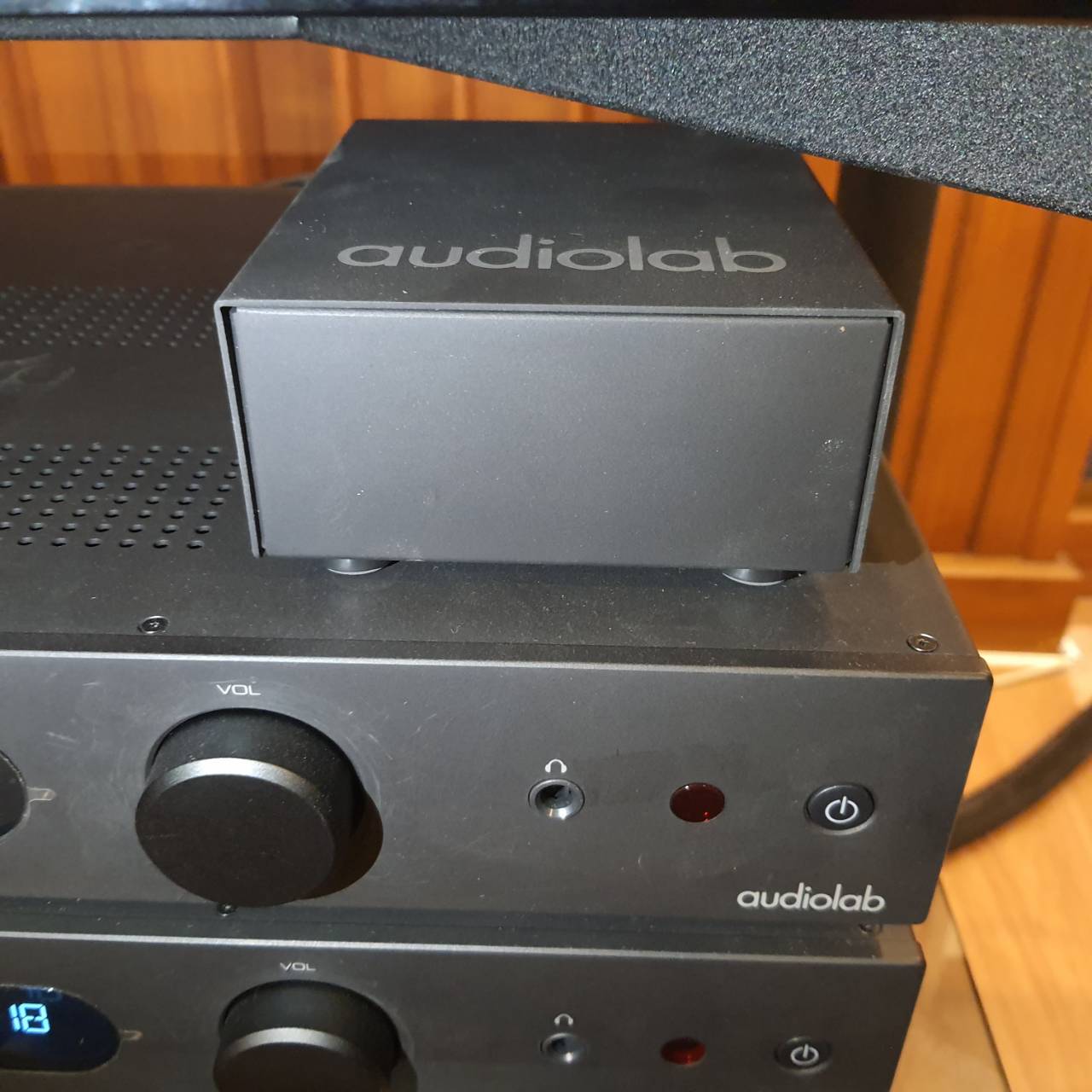 AUDIOLAB DC BLOCK / SingleOutlet Inline Power Conditioner / รับประกัน 1 ปี โดย บริษัท Hifi